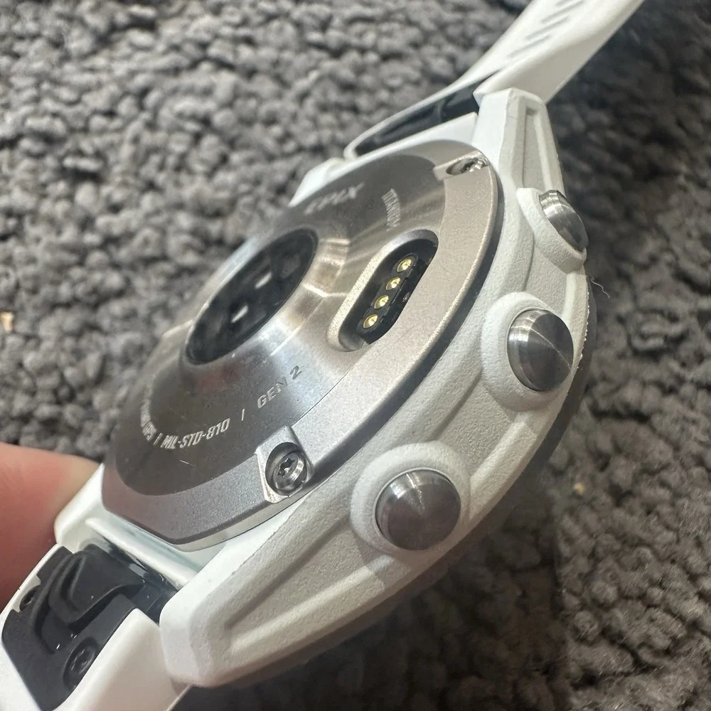 Garmin Epix Gen 2 Sapphire Edition (White Titanium) 41mm Bezel MINT + CHARGE